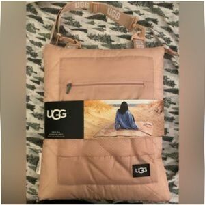 New UGG Mischa Quilted Outdoor Water Resistant Portable Blanket Rosewater Stripe